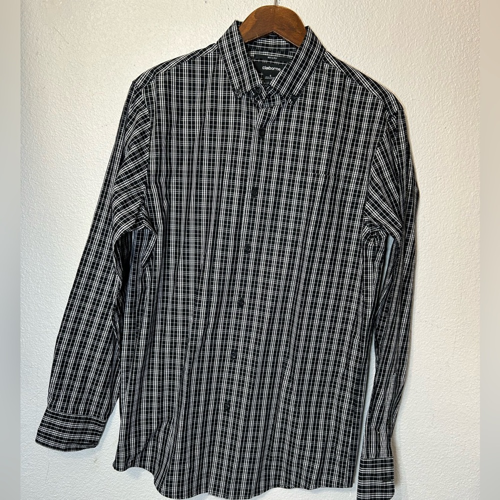 Claiborne Men’s Black White Plaid Button Down Shirt Size Small